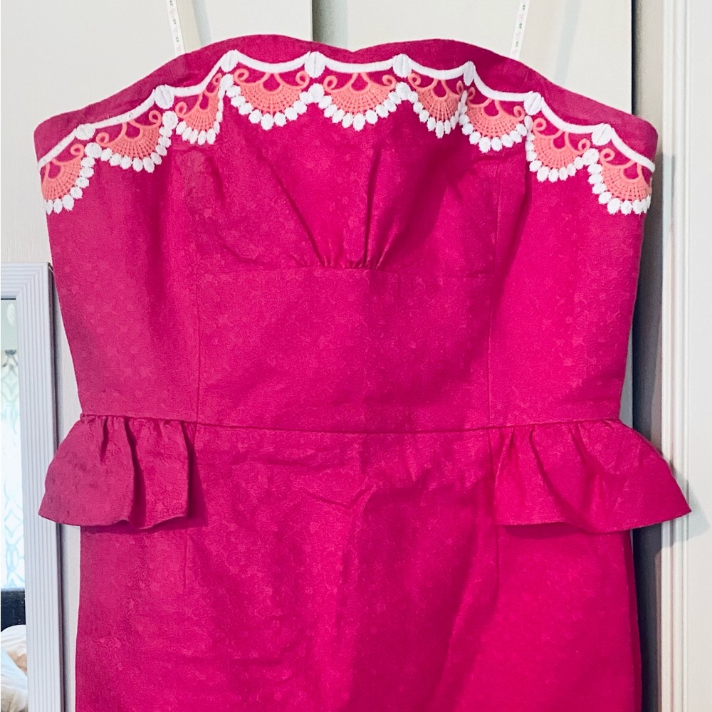 Beautiful flirty and unique Lilly Pulitzer cocktail dress